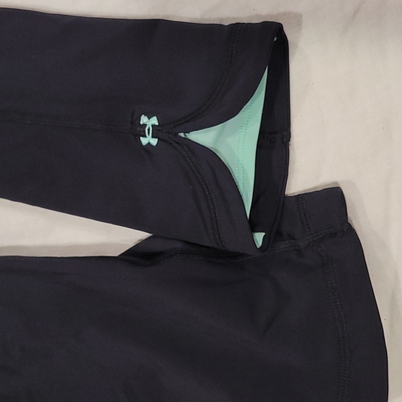 Capri pants - Picture 3 of 3